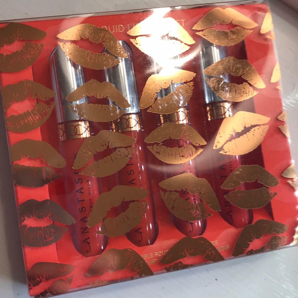 Anastasia Beverly Hills CORAL CRUSH LIPSTICK Matte
